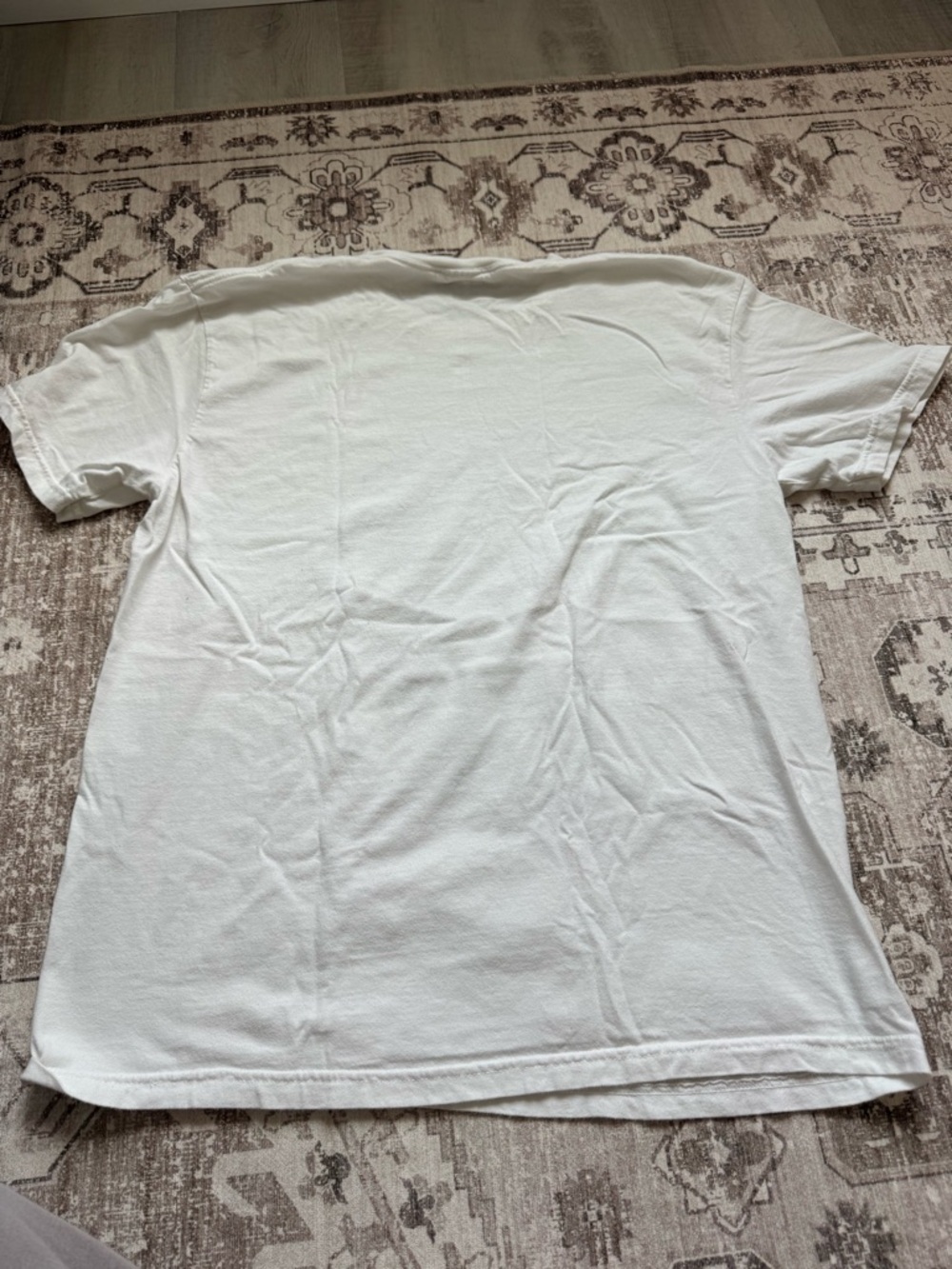Sabrina Carpenter Graphic Womens Tee - She Leaves Quite An Impression - Picture 4 of 5